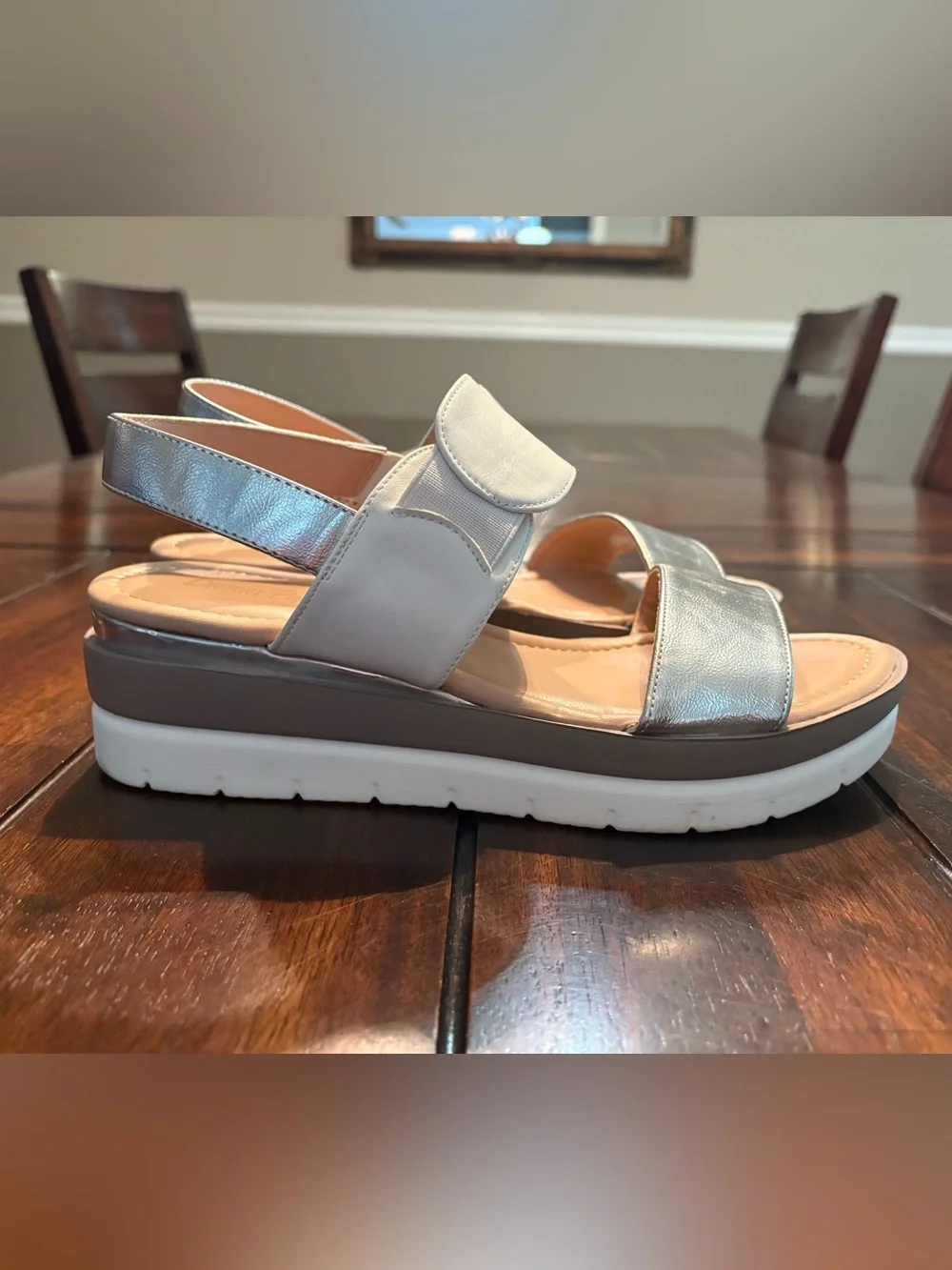 Dream Pairs Silver Metallic and White Platform Slingback Sandals Size 8.5